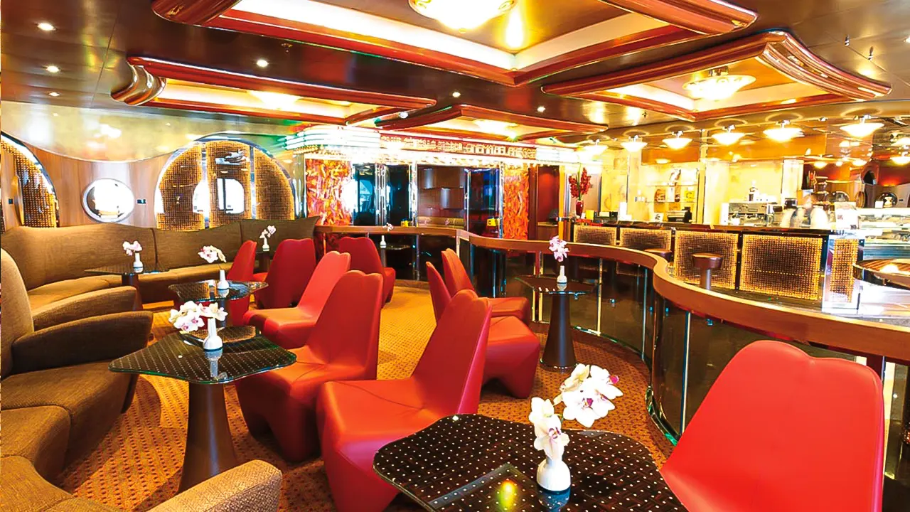 رحلة الباخرة فافولوسا