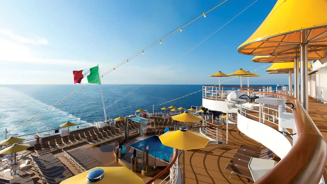 رحلة الباخرة فافولوسا