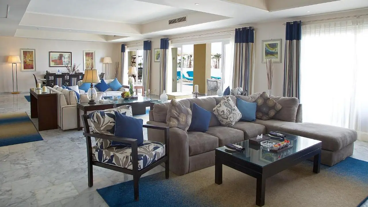 الفندق ريكسوس - العلمين