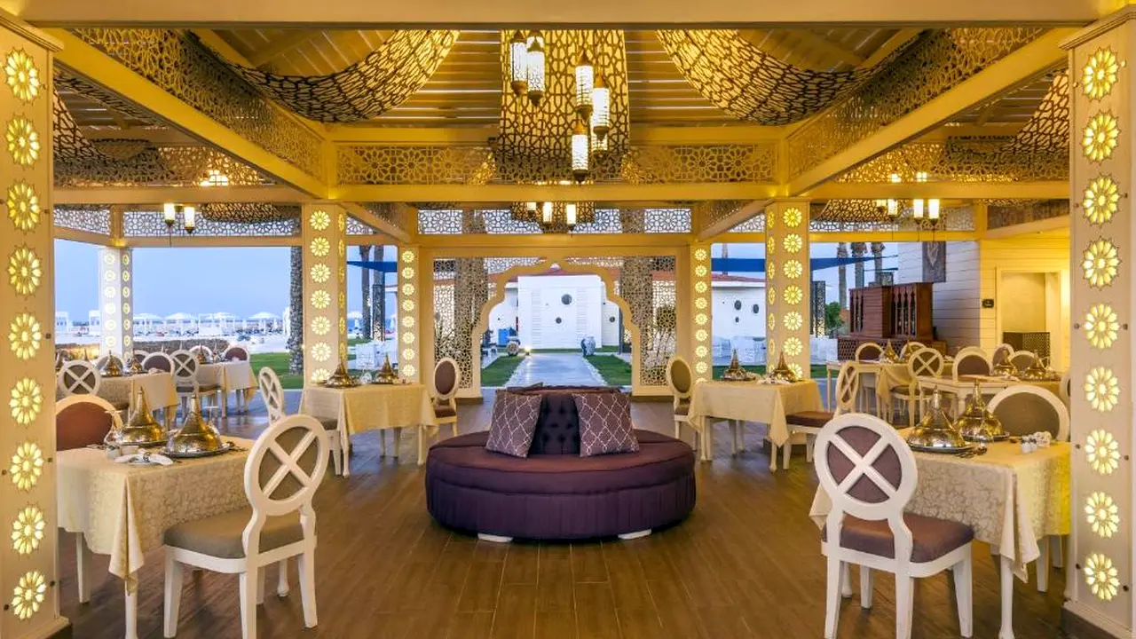 الفندق ريكسوس - العلمين