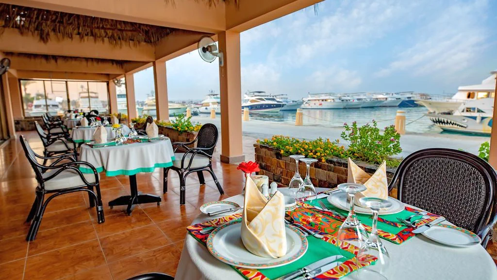 الفندق كونتيننتال - الغردقة